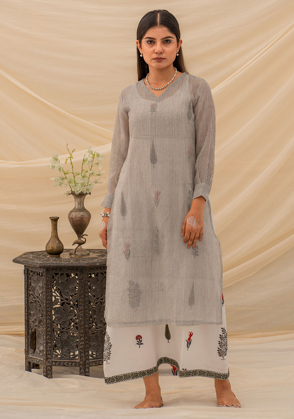 Bageecha mughal layer dress