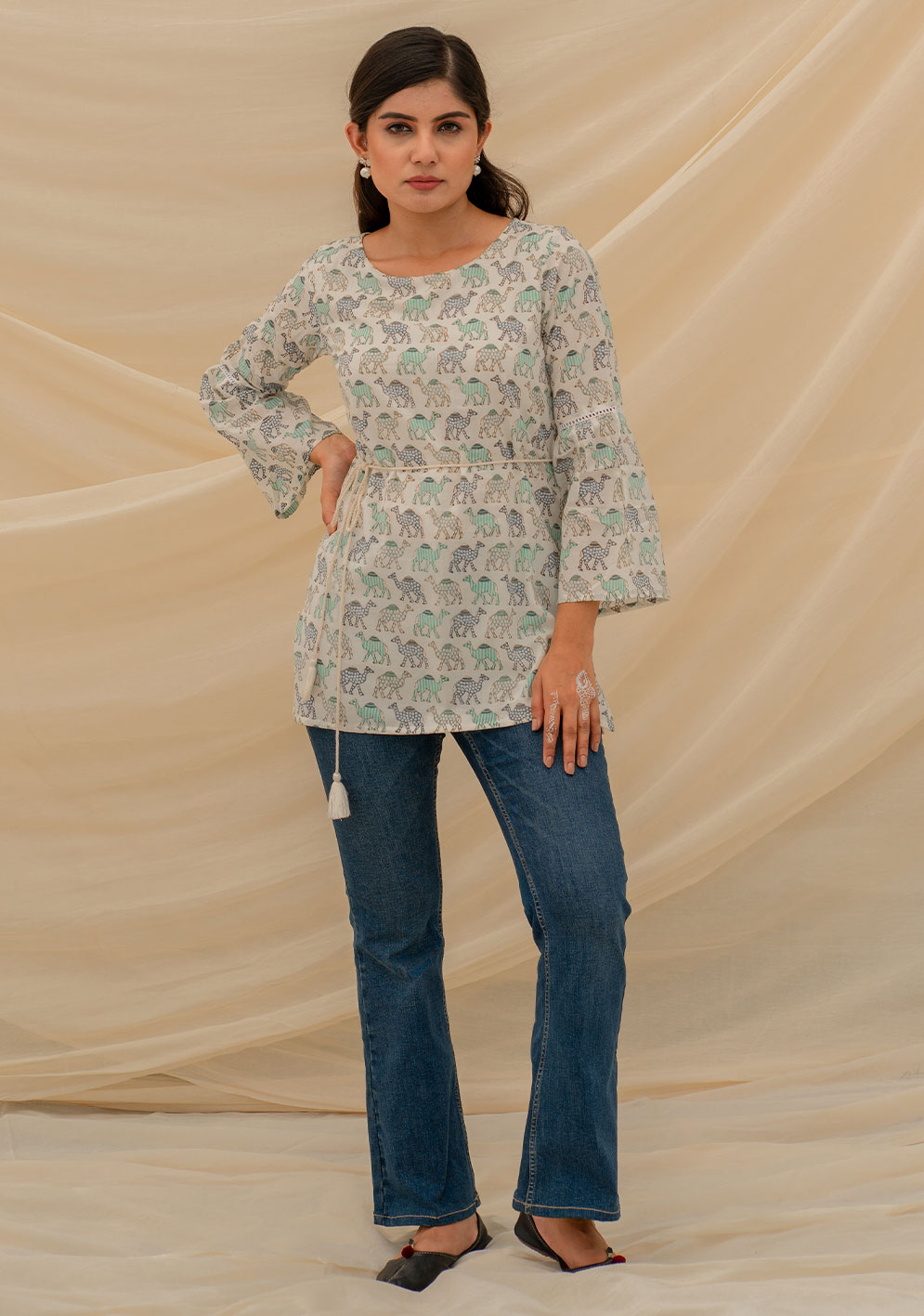 Laven mughal camel top